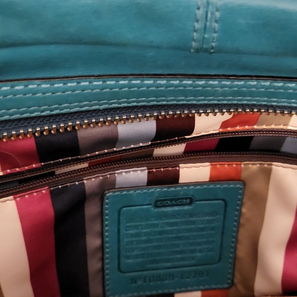 🎉Host Pick!🎉 Coach Legacy limited-edition handbag 12791 - Picture 11 of 16